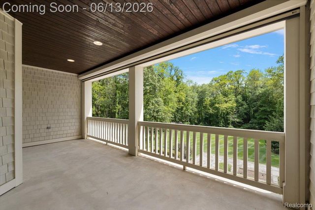 1600 S Hickory Ridge Trail, Milford Charter Township, MI 48380