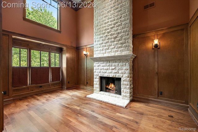 1600 S Hickory Ridge Trail, Milford Charter Township, MI 48380