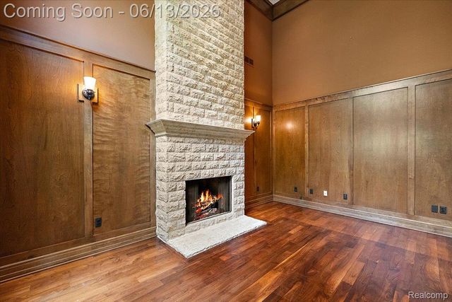 1600 S Hickory Ridge Trail, Milford Charter Township, MI 48380