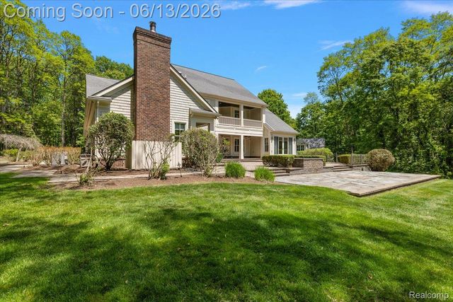 1600 S Hickory Ridge Trail, Milford Charter Township, MI 48380