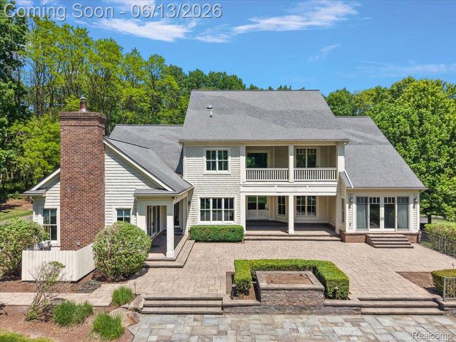 1600 S Hickory Ridge Trail, Milford Charter Township, MI 48380