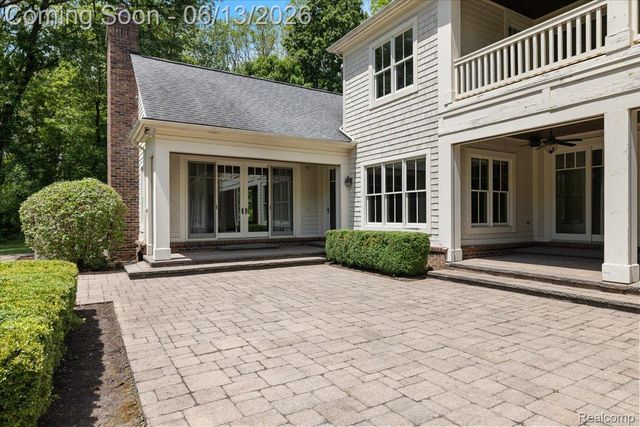 1600 S Hickory Ridge Trail, Milford Charter Township, MI 48380