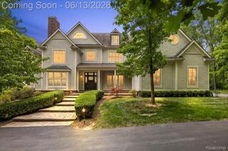 1600 S Hickory Ridge Trail, Milford Charter Township, MI 48380