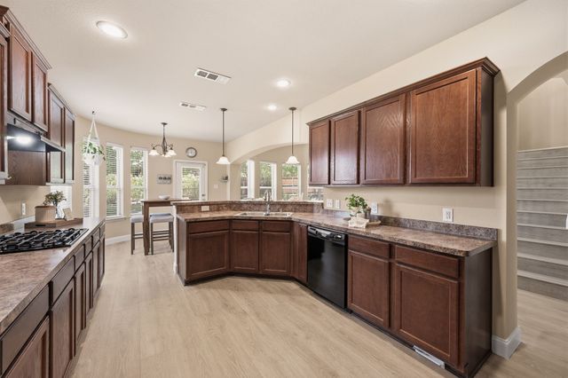 8113 Hickory Upland Drive, Fort Worth, TX 76131