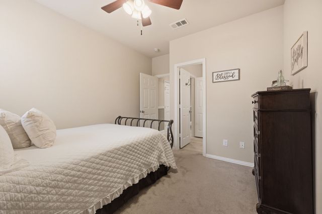 8113 Hickory Upland Drive, Fort Worth, TX 76131