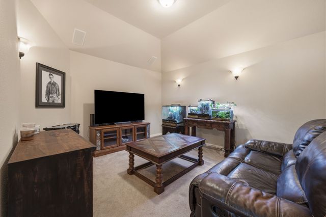 8113 Hickory Upland Drive, Fort Worth, TX 76131