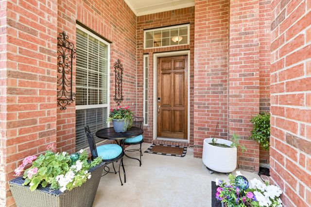 8113 Hickory Upland Drive, Fort Worth, TX 76131