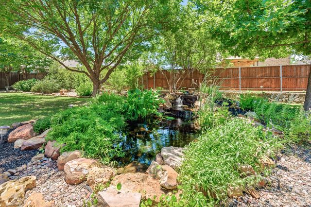 8113 Hickory Upland Drive, Fort Worth, TX 76131