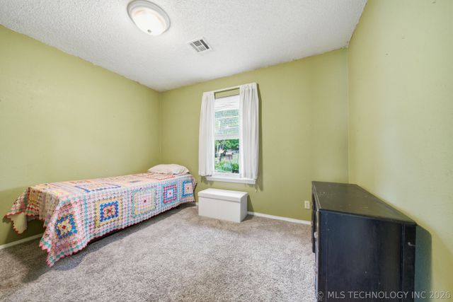 707 W 46th Place, Sand Springs, OK 74063