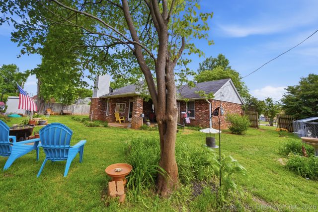 707 W 46th Place, Sand Springs, OK 74063