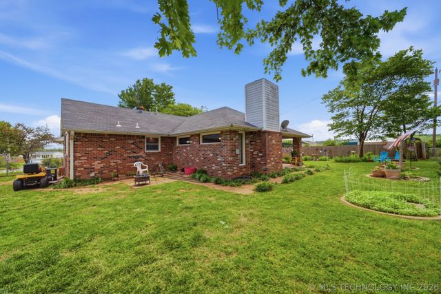 707 W 46th Place, Sand Springs, OK 74063