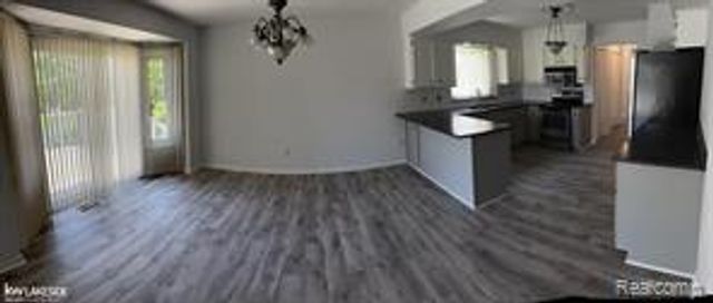 52156 Antler Drive, Macomb, MI 48042
