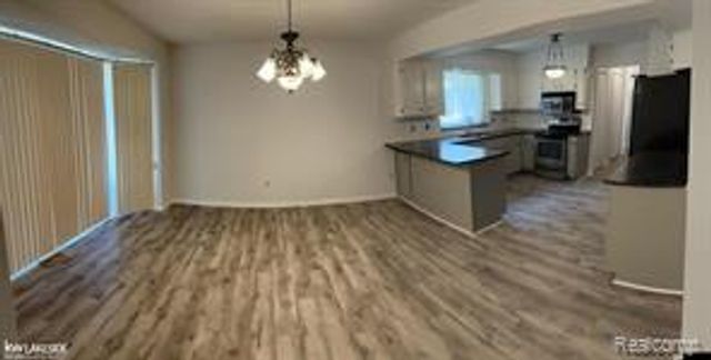 52156 Antler Drive, Macomb, MI 48042