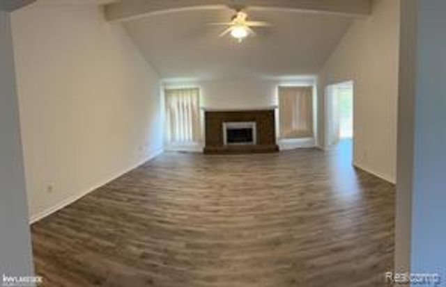 52156 Antler Drive, Macomb, MI 48042