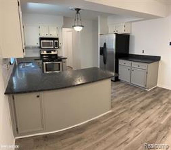 52156 Antler Drive, Macomb, MI 48042