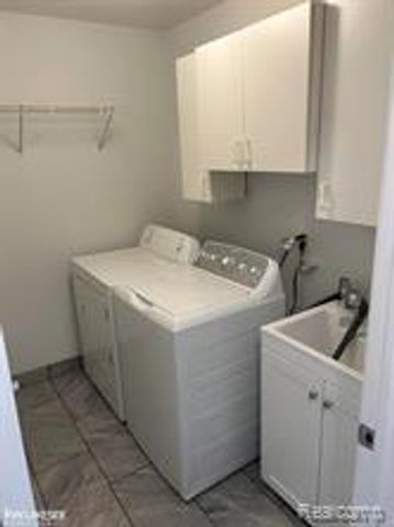 52156 Antler Drive, Macomb, MI 48042