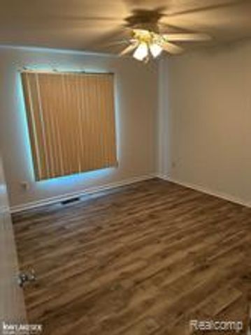52156 Antler Drive, Macomb, MI 48042