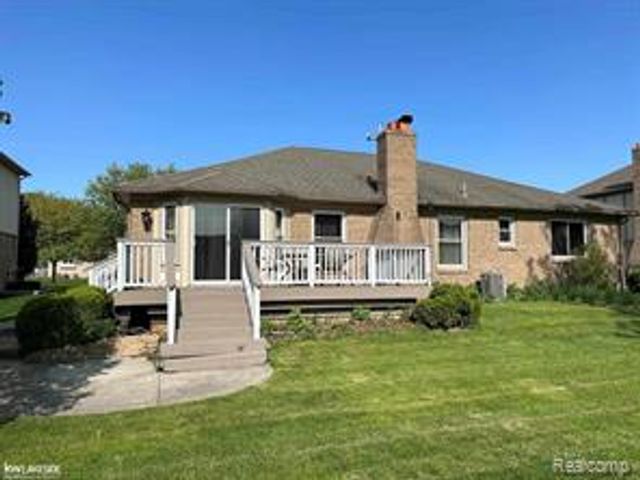 52156 Antler Drive, Macomb, MI 48042