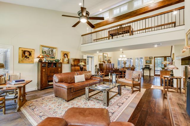 2718 W Prairie Creek Drive, Richardson, TX 75080