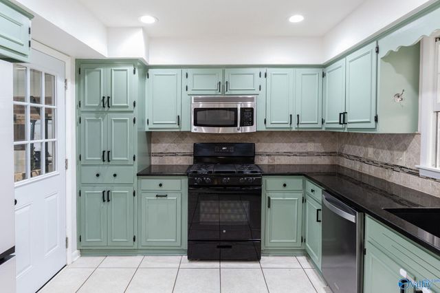 9015 SW Whittier Road, Huntsville, AL 35802
