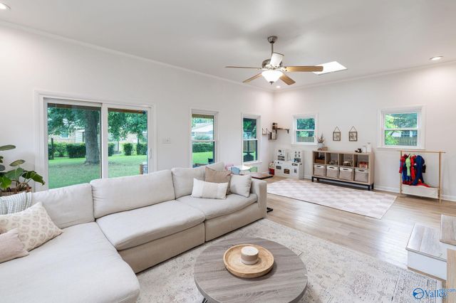 9015 SW Whittier Road, Huntsville, AL 35802