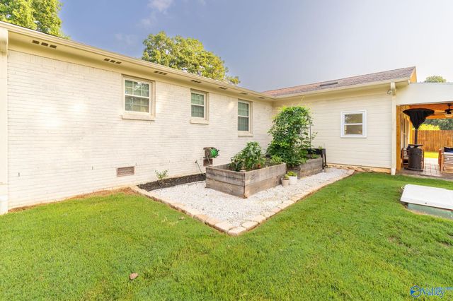 9015 SW Whittier Road, Huntsville, AL 35802