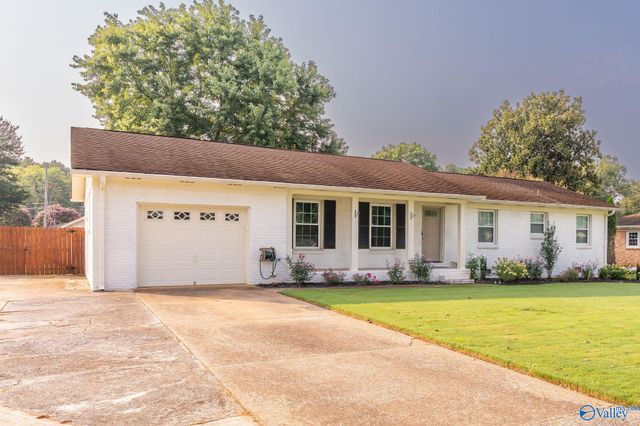 9015 SW Whittier Road, Huntsville, AL 35802