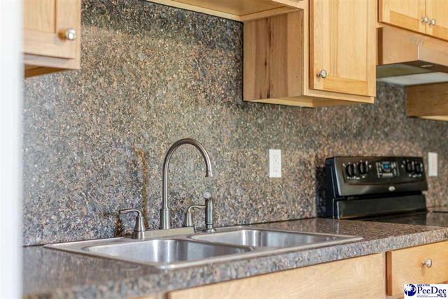 2623 W Willow Drive, Florence, SC 29501