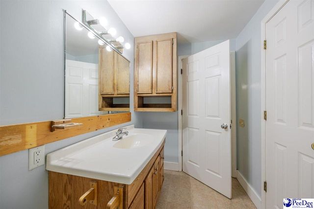 2623 W Willow Drive, Florence, SC 29501
