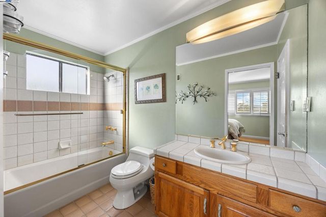 2461 2461 Trenton Dr, San Bruno, CA 94066