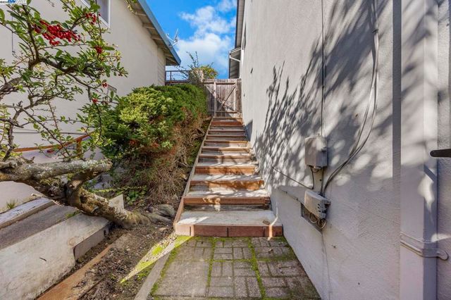 2461 2461 Trenton Dr, San Bruno, CA 94066