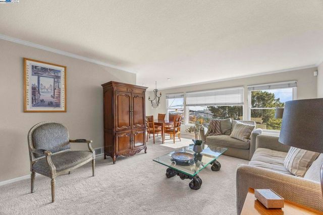 2461 2461 Trenton Dr, San Bruno, CA 94066