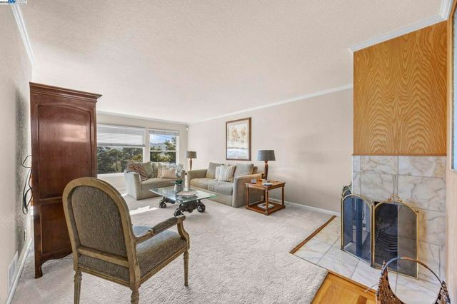 2461 2461 Trenton Dr, San Bruno, CA 94066