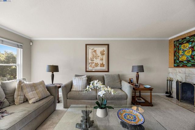 2461 2461 Trenton Dr, San Bruno, CA 94066