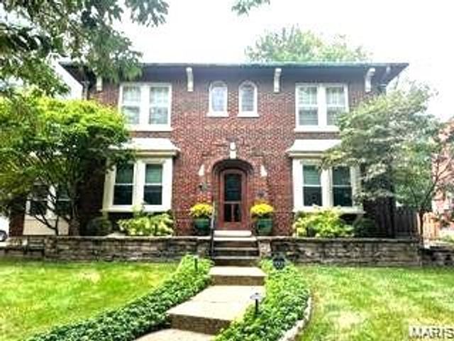 421 West Point Court, University City, MO 63130