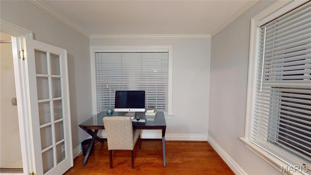 421 West Point Court, University City, MO 63130