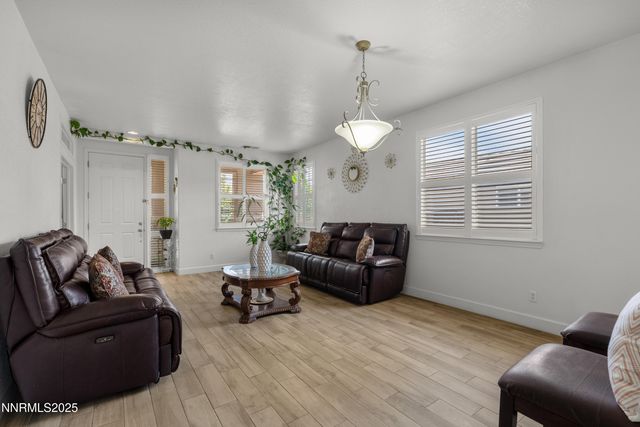 7935 Opal Station Drive, Reno, NV 89506