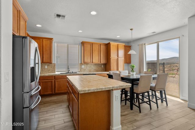 7935 Opal Station Drive, Reno, NV 89506