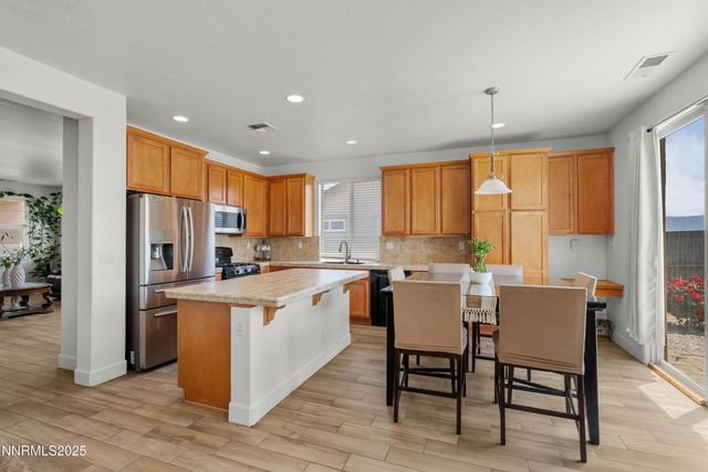 7935 Opal Station Drive, Reno, NV 89506