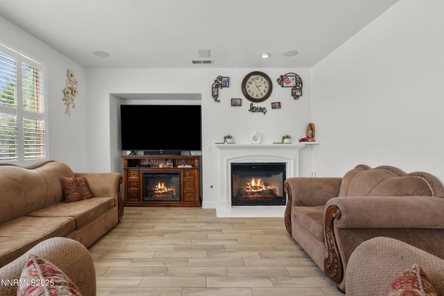 7935 Opal Station Drive, Reno, NV 89506