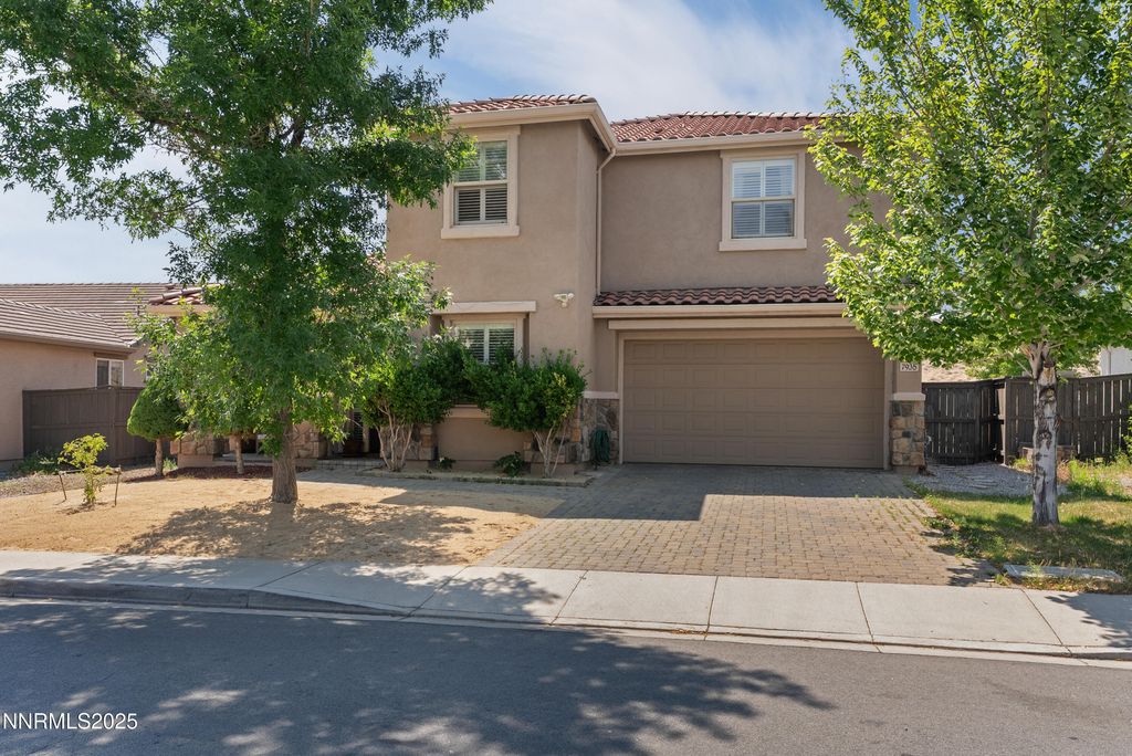 7935 Opal Station Drive, Reno, NV 89506
