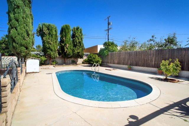 8320 Bardwell Ave., Panorama City, CA 91402