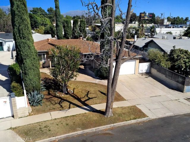 8320 Bardwell Ave., Panorama City, CA 91402