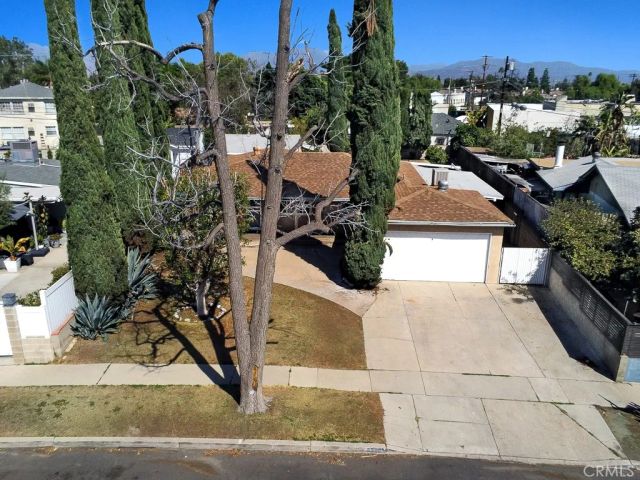 8320 Bardwell Ave., Panorama City, CA 91402