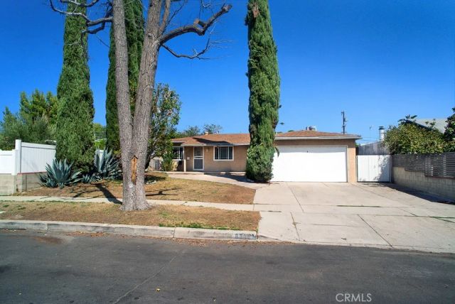 8320 Bardwell Ave., Panorama City, CA 91402