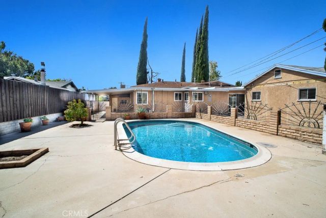 8320 Bardwell Ave., Panorama City, CA 91402