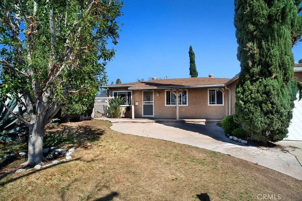 8320 Bardwell Ave., Panorama City, CA 91402