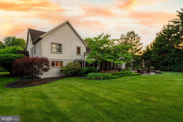 1334 BEACONFIELD LN, Lancaster, PA 17601