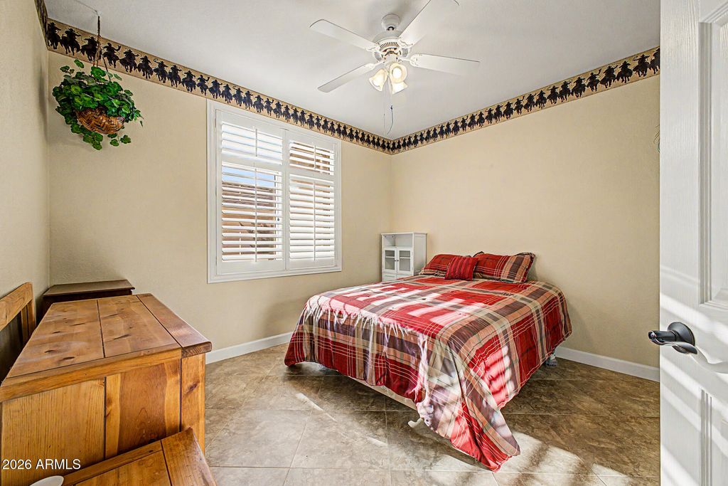 Image 27 of property listing at 15315 W GUNSIGHT Drive, Sun City West, AZ 85375