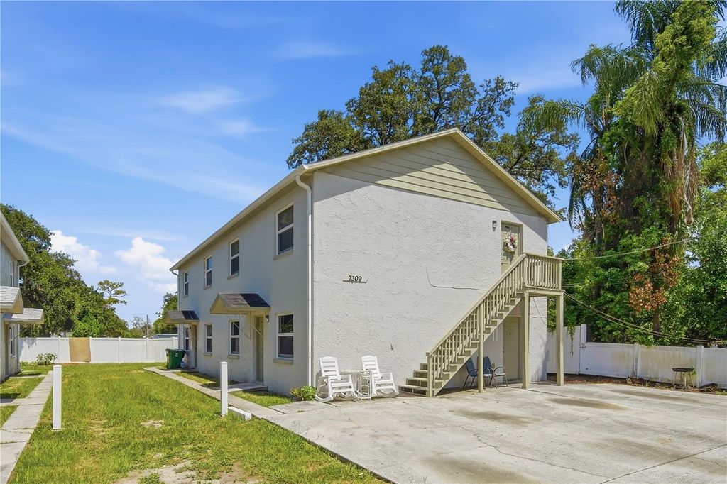 7309 N HUTTON PLACE D, Tampa, FL 33604